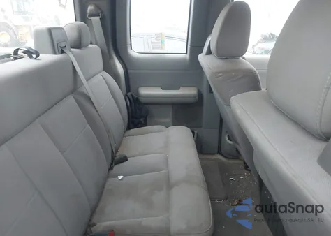 2006 Ford F-150 Stx/Xl/Xlt z USA, uszkodzony, nr VIN 1FTRX12W96NA10631